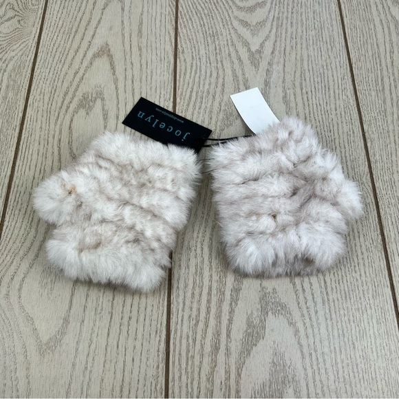 Jocelyn Women's Mandy Faux Fur Fingerless Knit Mittens OS Ivory Multi $55 - Picture 1 of 3